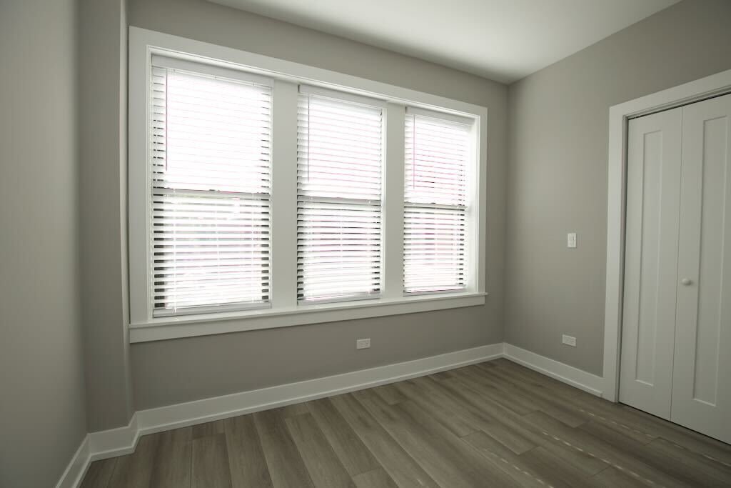 Building Photo - 3930 N Janssen Ave