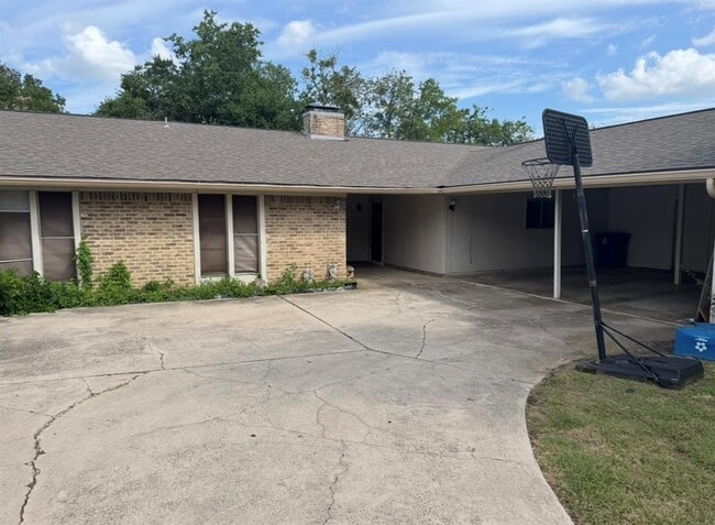 Primary Photo - 115 Stubblefield Dr