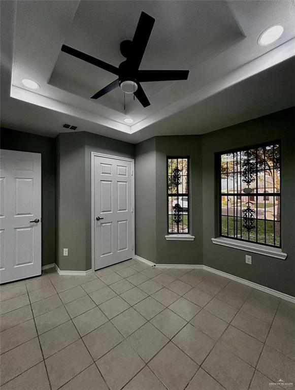 Building Photo - 317 Whitewing Dr