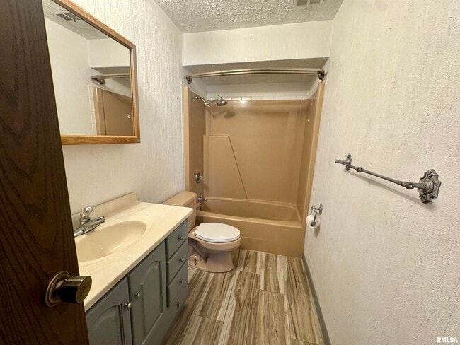 Building Photo - 4211 US-6