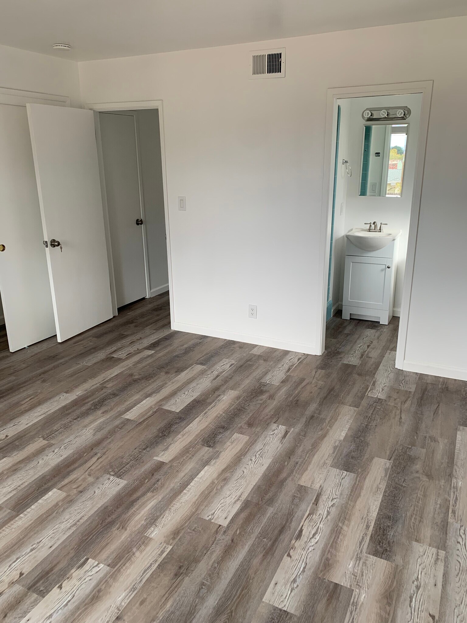 Bedroom 4 - Master w/ Bathroom - 3485 Hadley Way