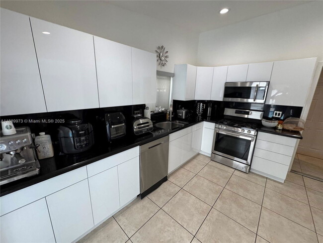Building Photo - 14849 SW 176th St
