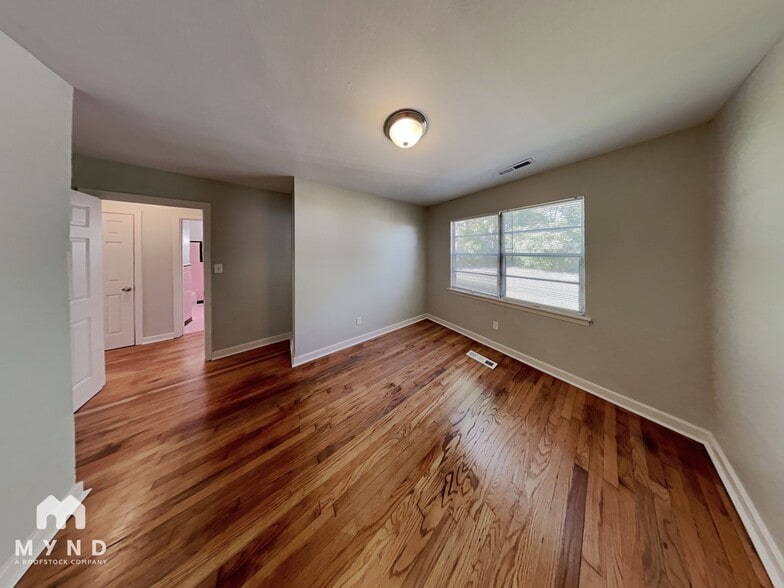 Building Photo - 1437 Freda Dr