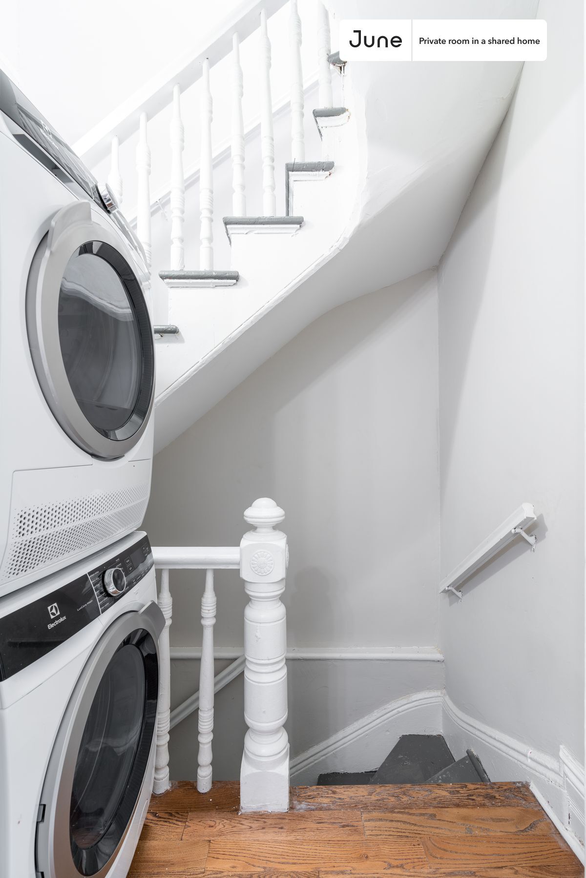 Building Photo - Room in Shared 3 bed/1.5 bath home