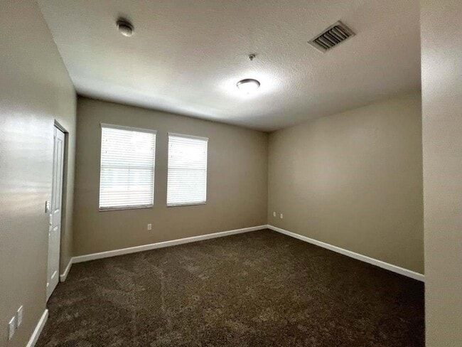 Building Photo - 12643 NW 32nd Ct