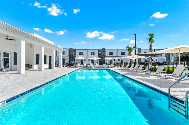 Building Photo - 391 Famagusta Dr