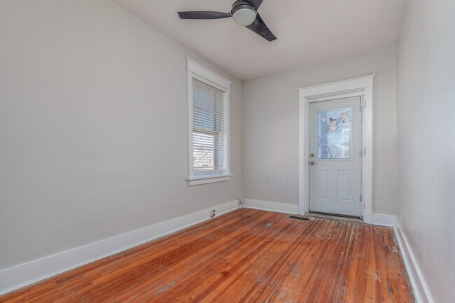 Building Photo - 1340 McCausland Ave