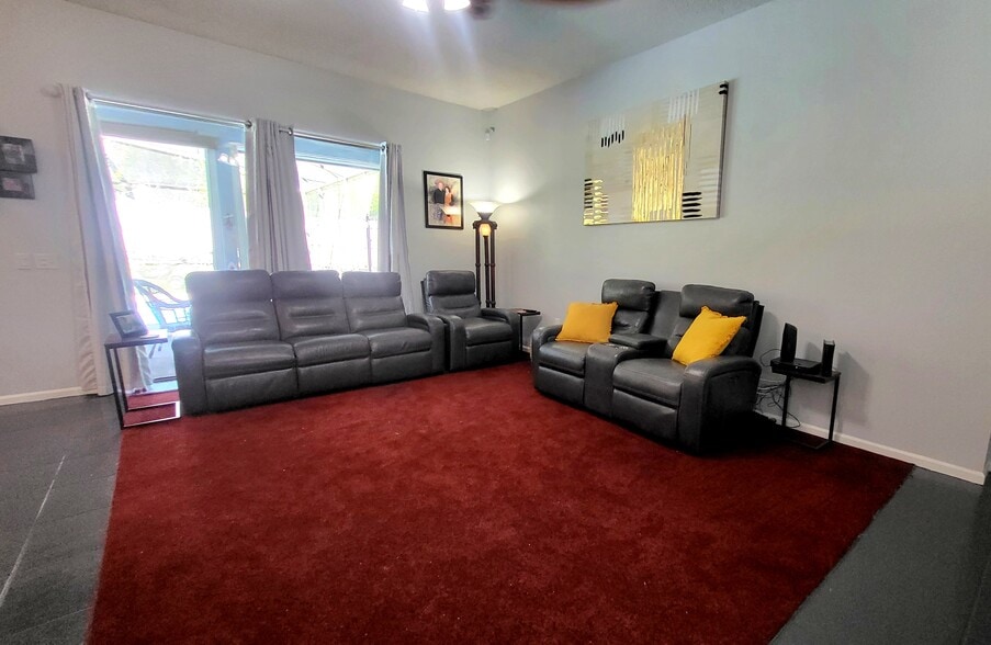 Building Photo - 1267 Little Oak Cir