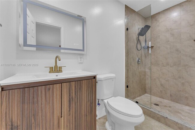 Building Photo - 5208 NE 5th Ave