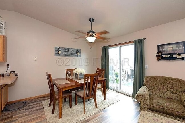 Building Photo - 2565 Amber Valley Ct