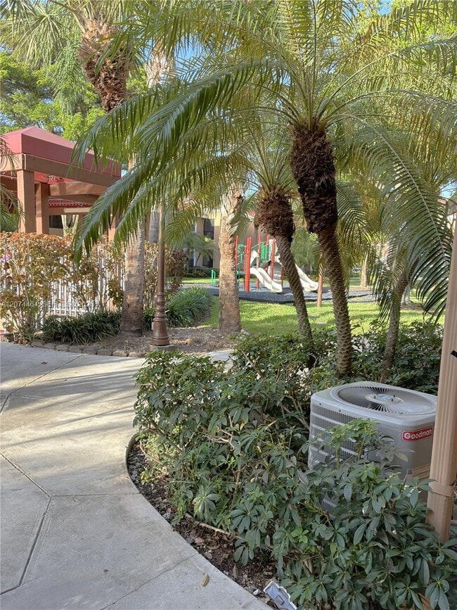 Building Photo - 15591 SW 105th Terrace
