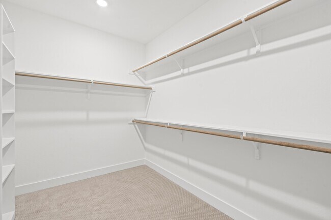 Building Photo - 10092 Serrano Pk Dr
