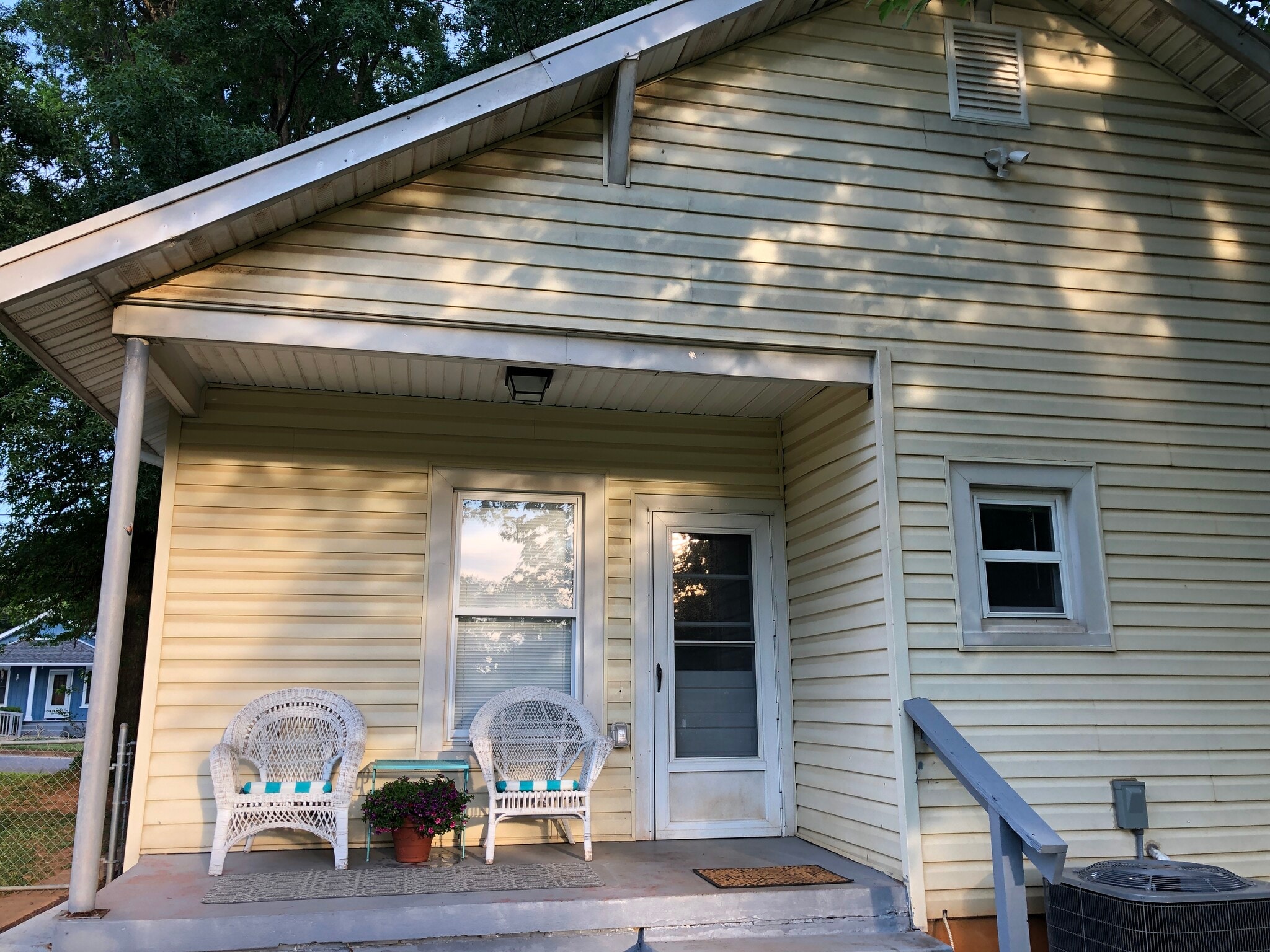 Covered back porch - 2205 Mayflower Dr