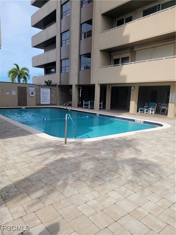 Building Photo - 4803 Sunset Ct