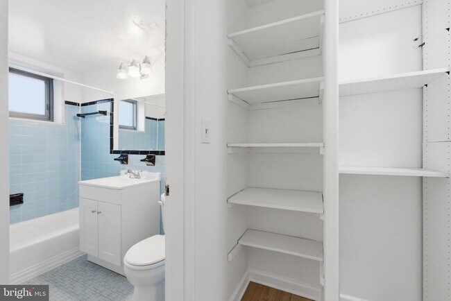 Building Photo - 1200 S Arlington Ridge Rd