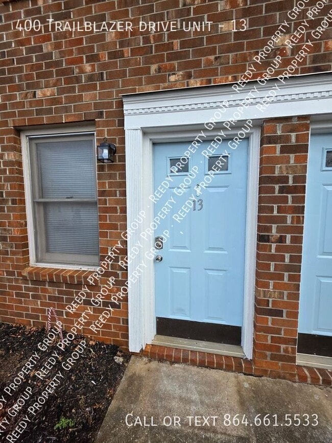 Building Photo - 400 Trailblazer Dr