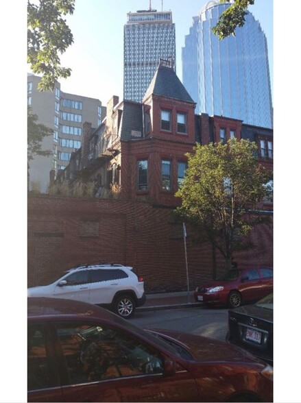 Building Photo - 91 Saint Botolph St