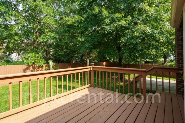 Building Photo - 2024 S Downing St