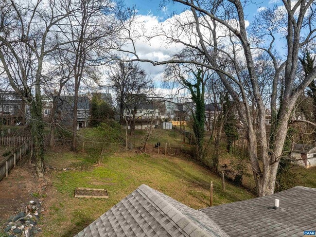 Building Photo - 1407 Vine St