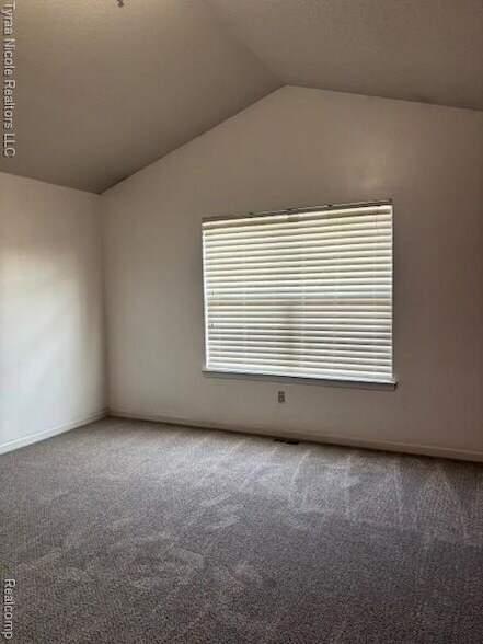 Building Photo - 28825 Cullen Dr
