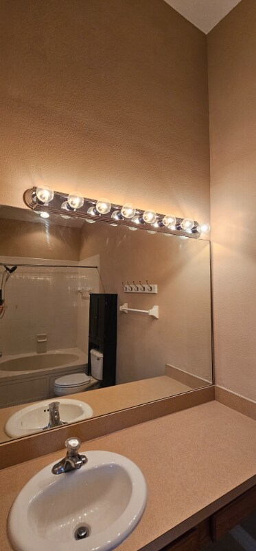 Building Photo - 8743 Abbey Ln