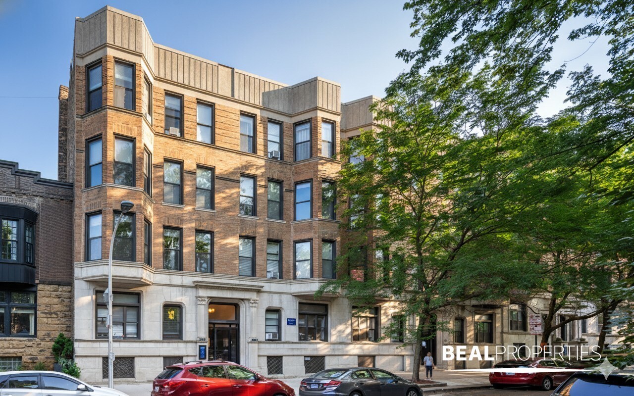 Building Photo - 627 W Oakdale Ave