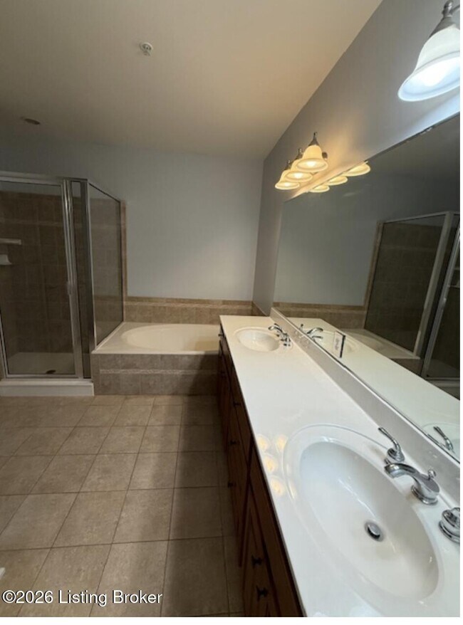 Building Photo - 9422 Norton Commons Blvd