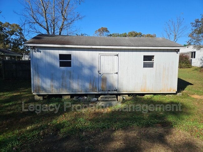 Building Photo - 104 Allen Ruffin Ave