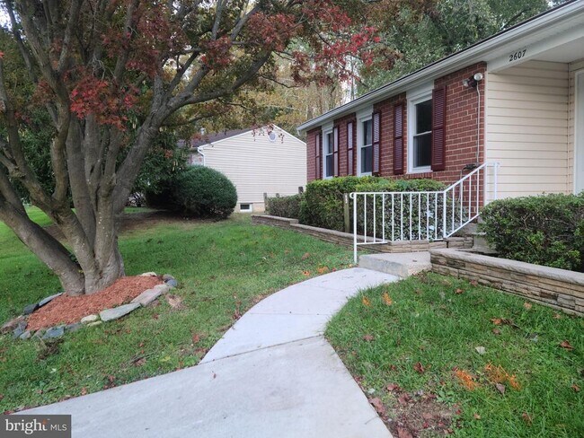 Building Photo - 2607 Bradwell Ct