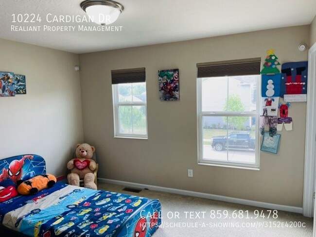 Building Photo - 10224 Cardigan Dr