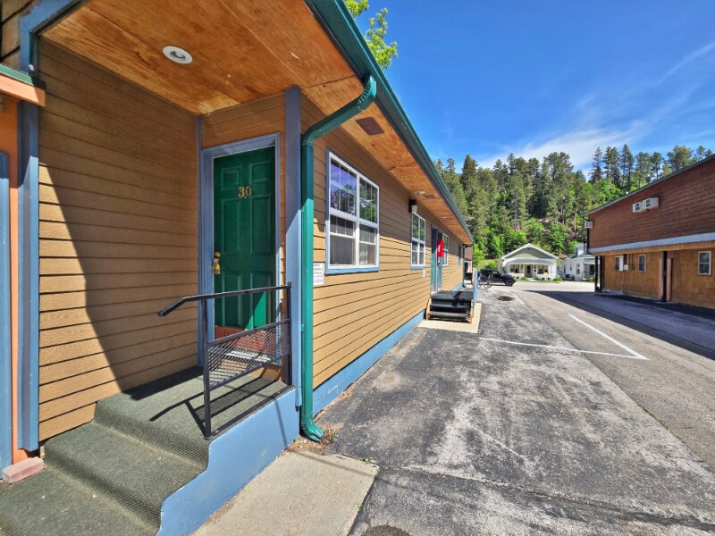 Building Photo - 103 Charles St