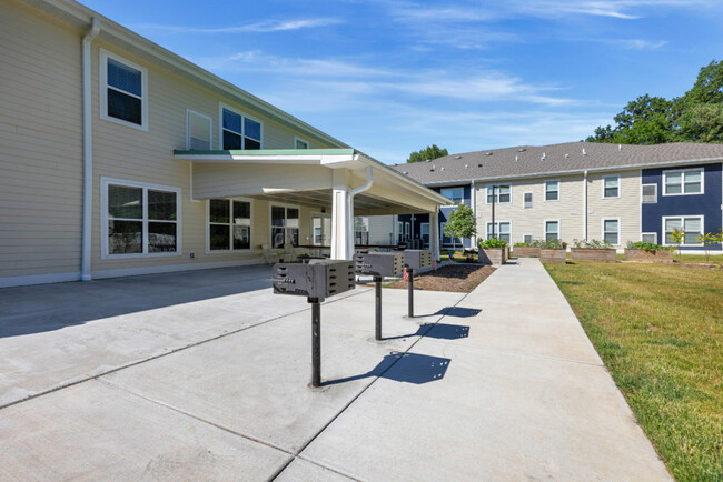 Building Photo - Sylvan Springs Senior