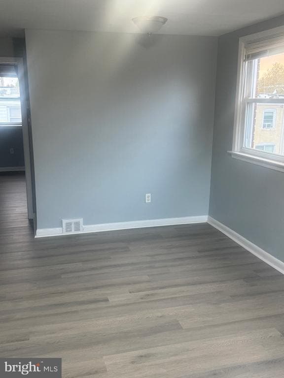 Building Photo - 7124 Clinton Rd