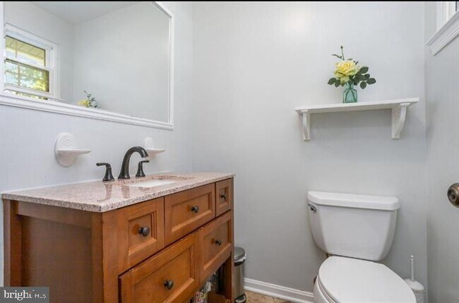 Building Photo - 6919 Rolling Rd