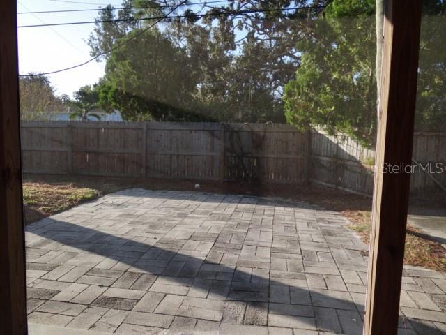 Building Photo - 6132 Dartmouth Ave N