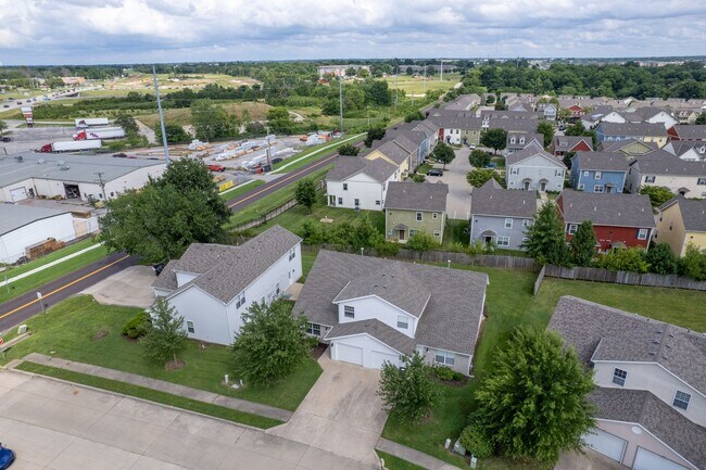 Building Photo - 2612-2614 Northampton Dr.