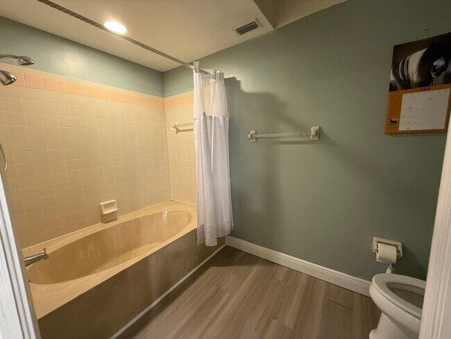 Building Photo - 12718 Westhampton Cir