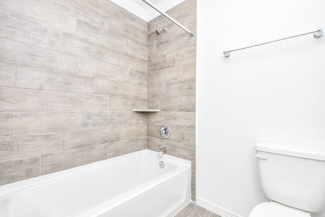 Building Photo - 5714 Tabula Rasa Dr