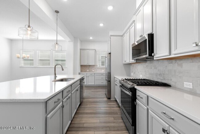 Building Photo - 116 Alston Dr