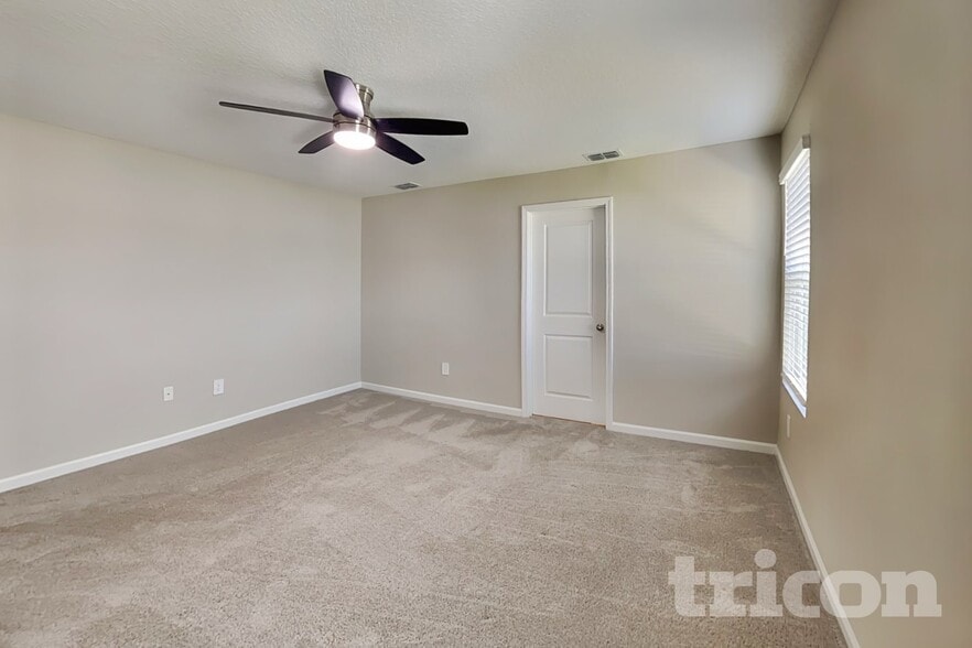 Building Photo - 56 Raphael Ln