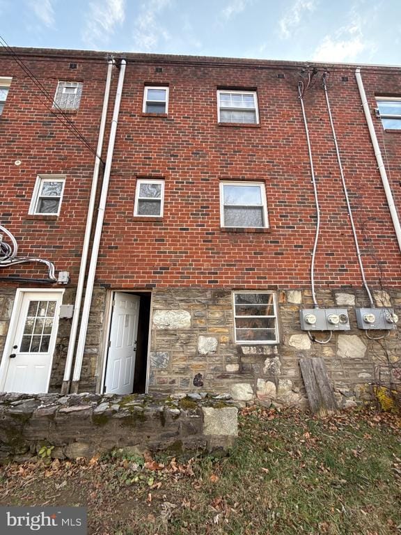 Building Photo - 366 Ripka St