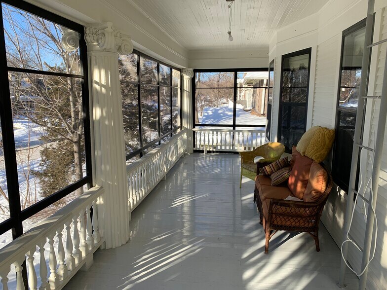 Porch - 2545 Pillsbury Ave S