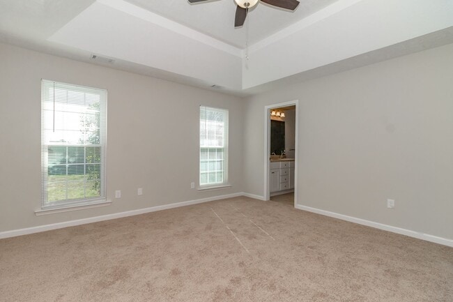 Building Photo - Ranch Near Gate 6