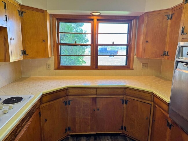 Building Photo - 4115 Rivercrest Dr