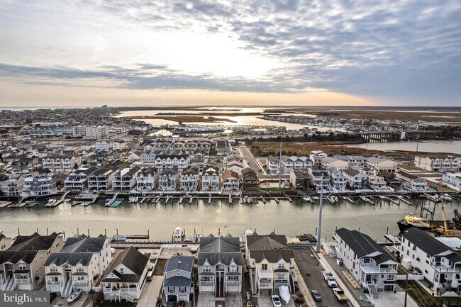 Building Photo - 536 W Montgomery Ave