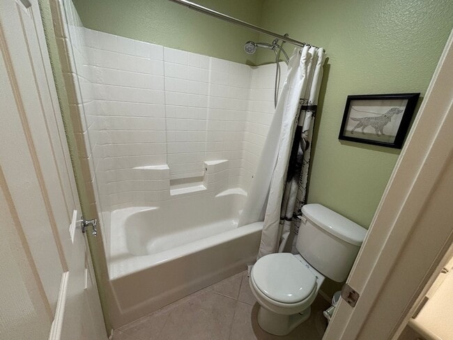 Building Photo - Gorgeous and spacious 5 bedroom FURNISHED home in Canyon Crest for rent!