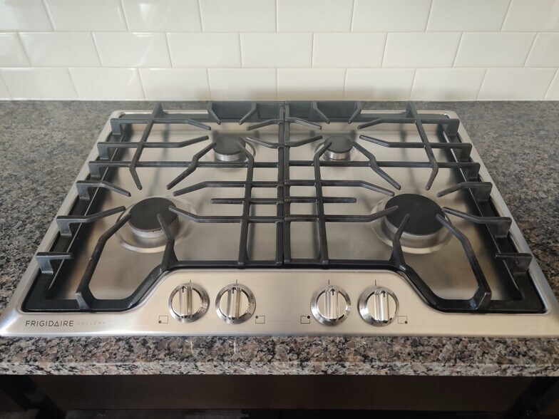 Gas Stove - 3546 Kady Ave NE