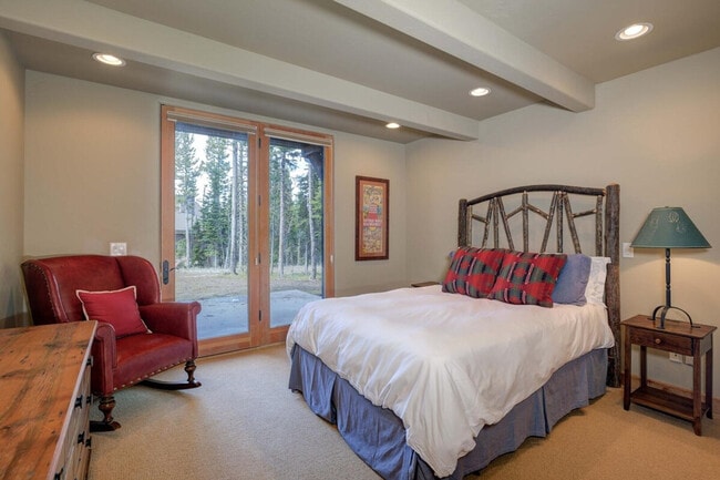 Building Photo - 12 Lower Mountain Home Road