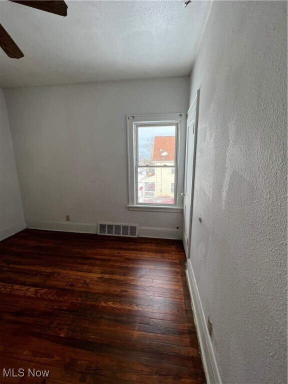 Building Photo - 719 E 162nd St