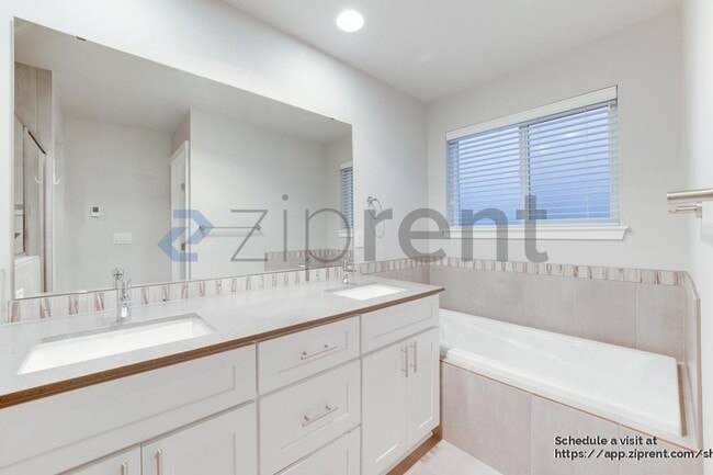 Building Photo - 19225 Damson Rd